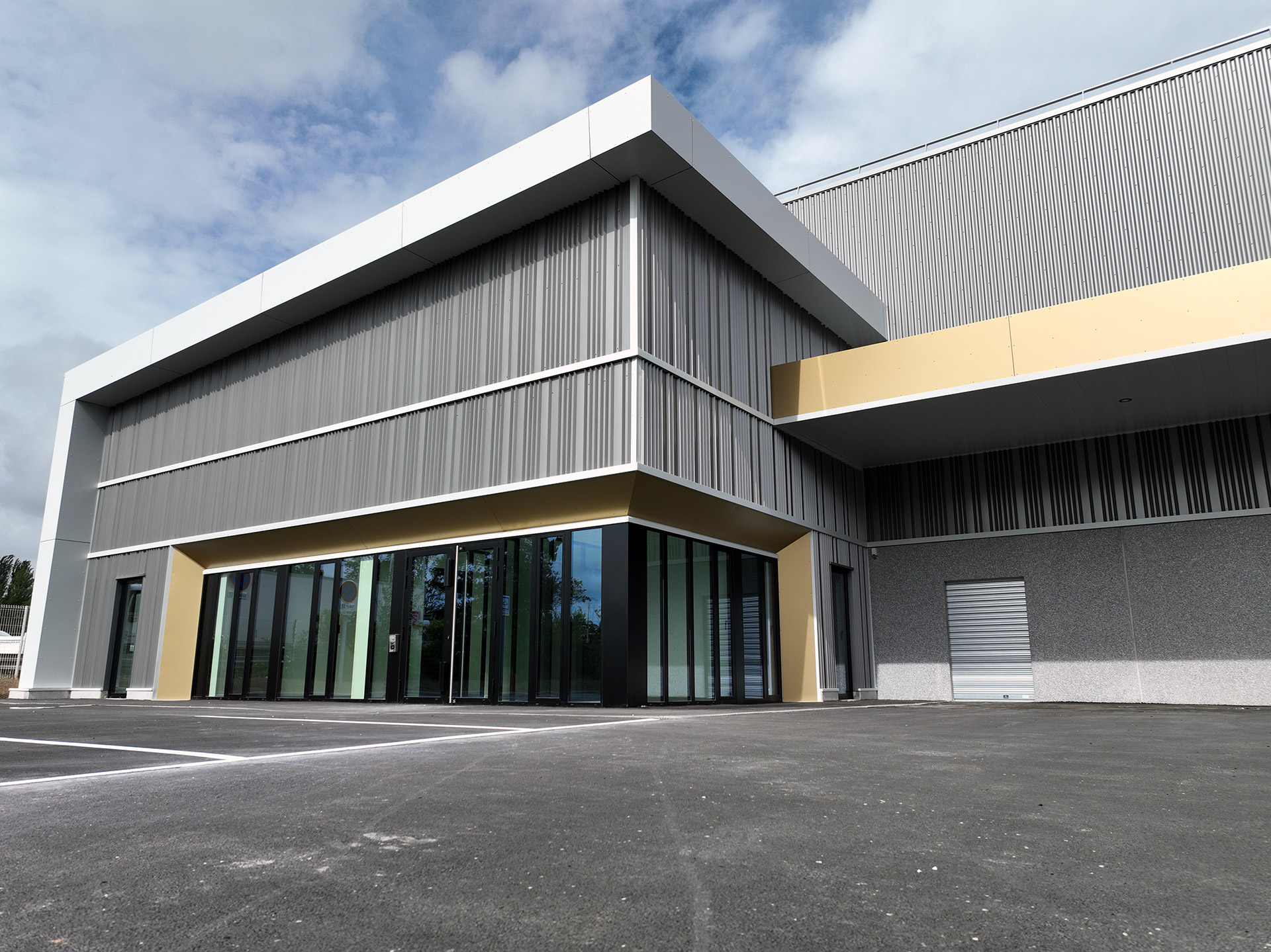 Pilkington Liévin 2025 Industrie Bâtiment d’activité Immeuble d’entreprise Immeuble industriel Bureau Maitrise d’œuvre Ingénierie Construction Rénovation Réhabilitation